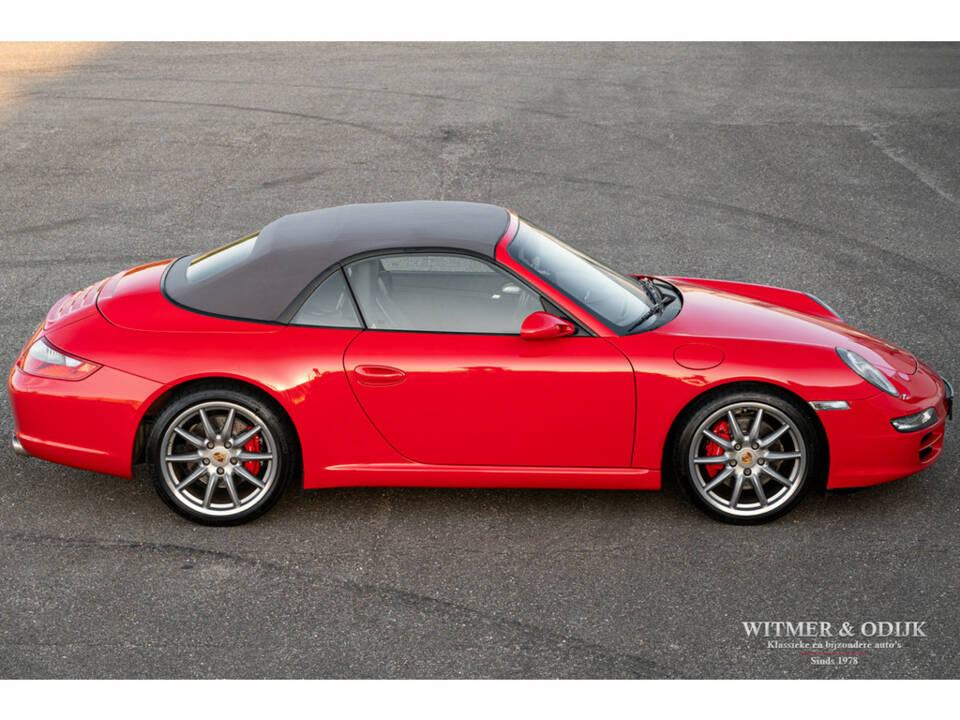 Image 2/30 of Porsche 911 Carrera S (2008)