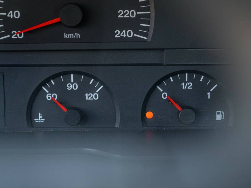 Afbeelding 46/50 van Alfa Romeo 164 2.0 Super (1995)