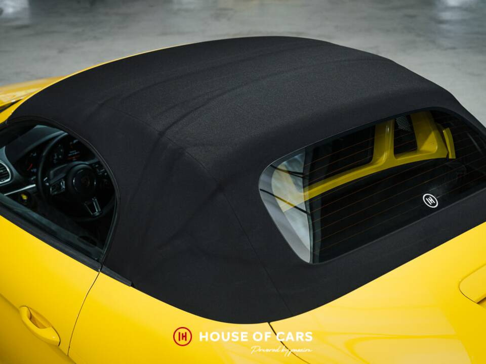 Image 14/25 of Porsche 718 Boxster S (2016)