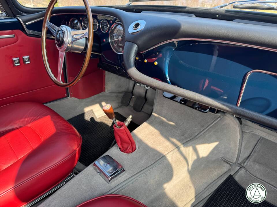 Image 21/43 of Maserati 3500 GT Touring (1961)