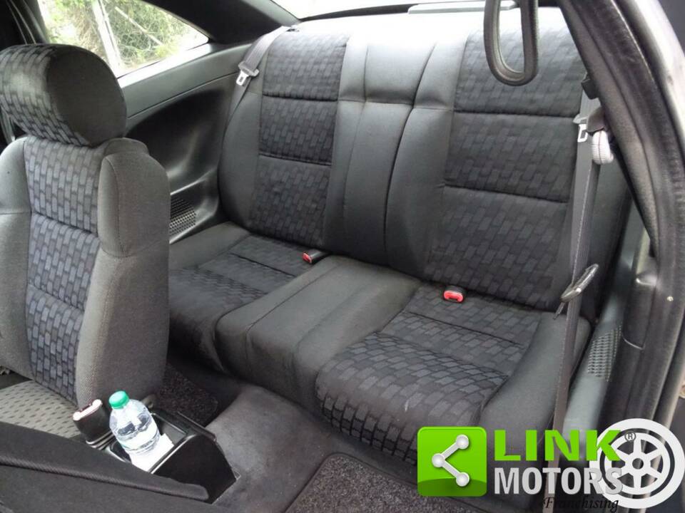 Image 8/10 de FIAT Coupé 2.0 20V (1998)
