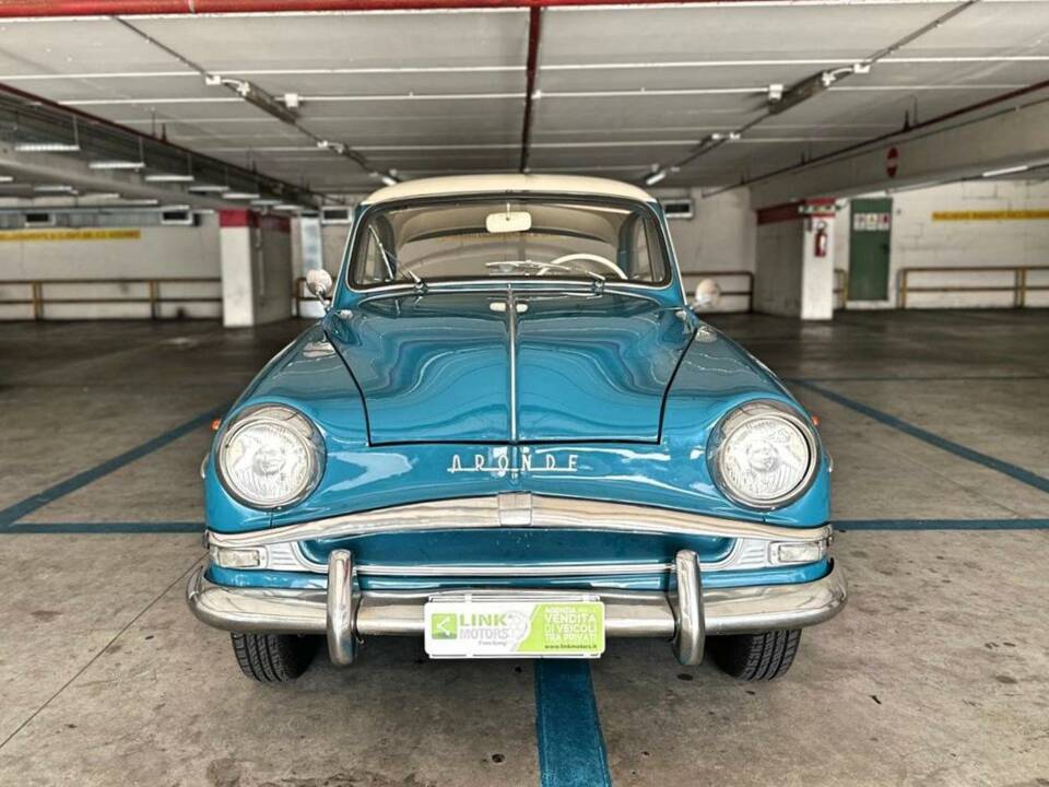 Image 11/50 of SIMCA Aronde 1300 (1957)