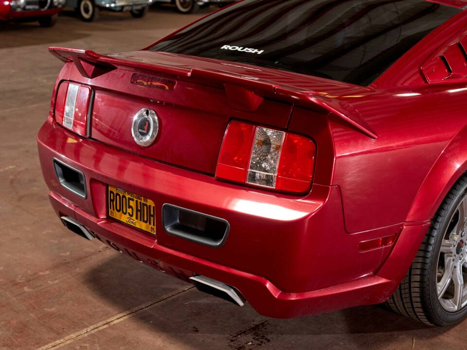 Image 58/68 of Ford Mustang GT (2005)