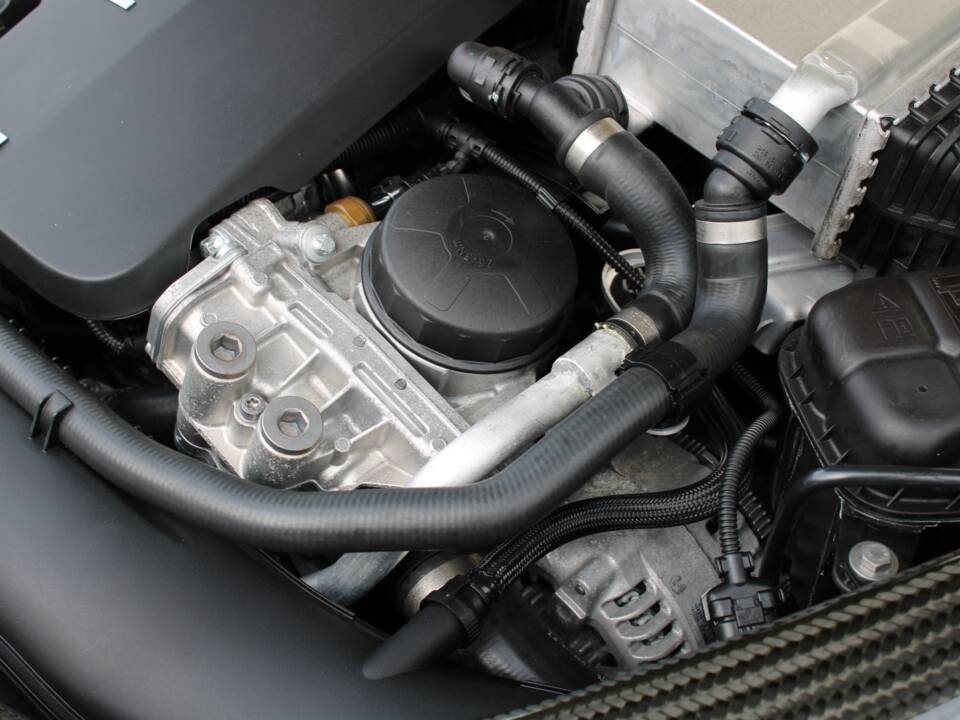 Image 80/98 of BMW M4 (2014)