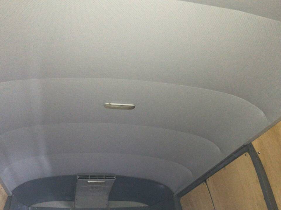 Image 21/23 of Volkswagen T1 minibus (1964)