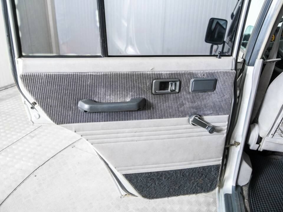Image 37/50 of Mitsubishi Shogun TD (1987)