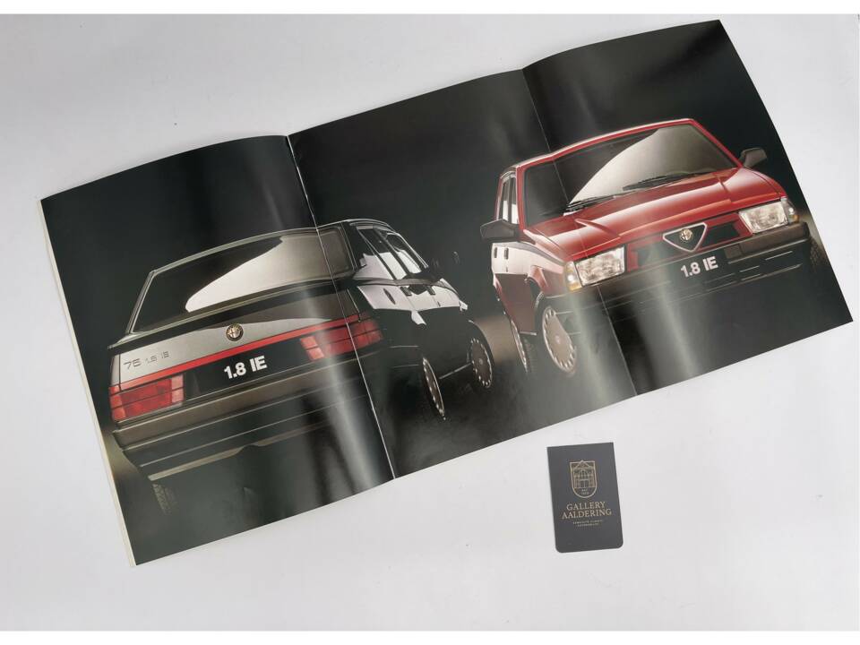 Afbeelding 10/50 van Alfa Romeo 75 2.0 Twin Spark (1988)