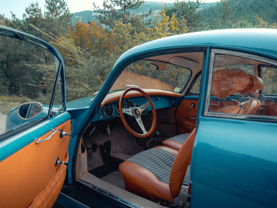 Image 21/86 of Porsche 356 B 1600 Super 90 (1960)