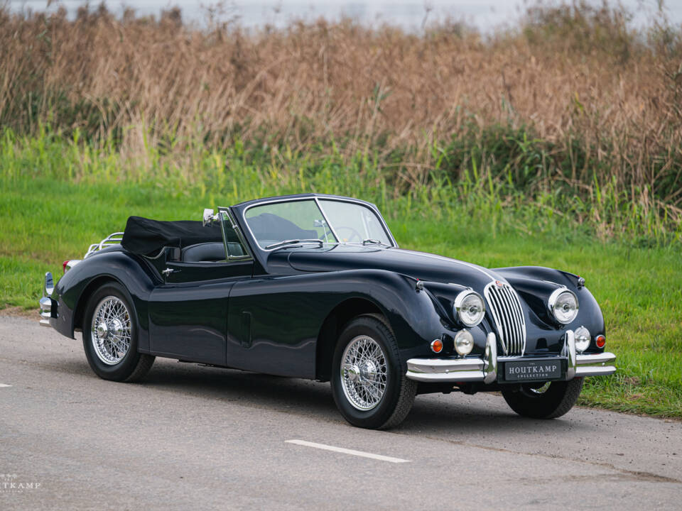 Afbeelding 2/19 van Jaguar XK 140 DHC (1956)