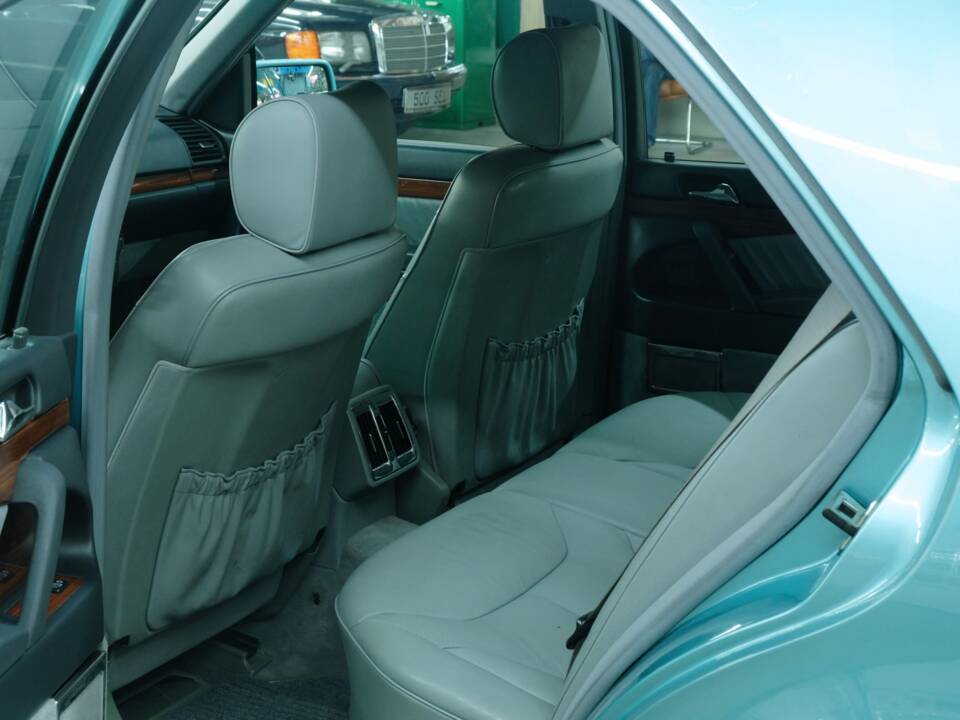 Bild 39/50 von Mercedes-Benz 300 SE (1991)