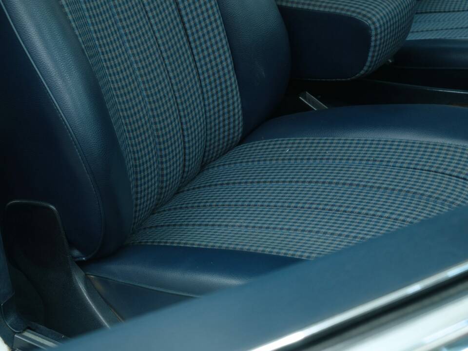 Image 33/50 de Mercedes-Benz 280 SEL (1978)