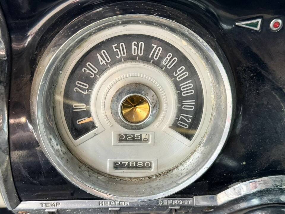 Bild 34/39 von Chrysler Windsor Nassau (1955)