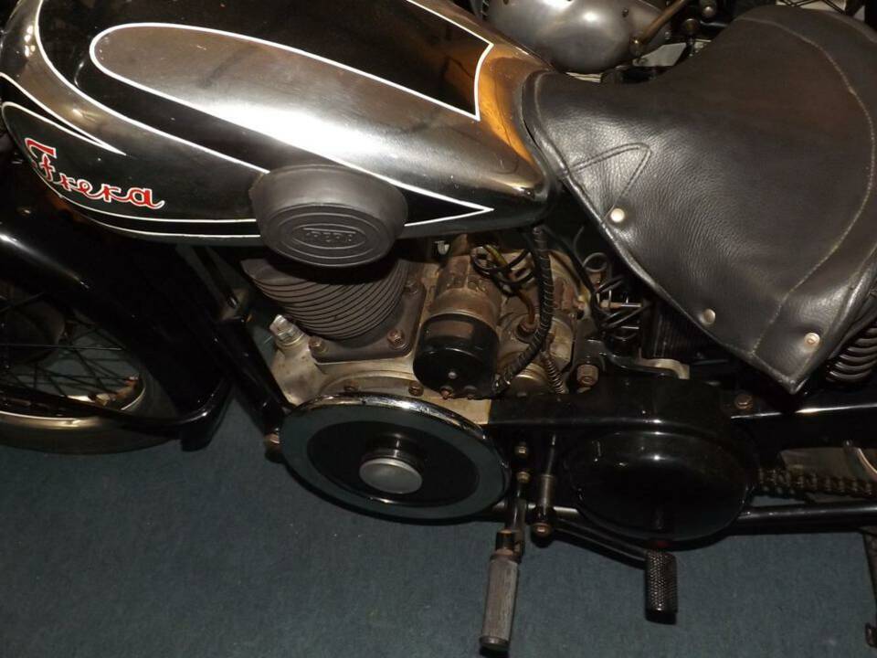 Afbeelding 16/35 van Frera DUMMY (1946)