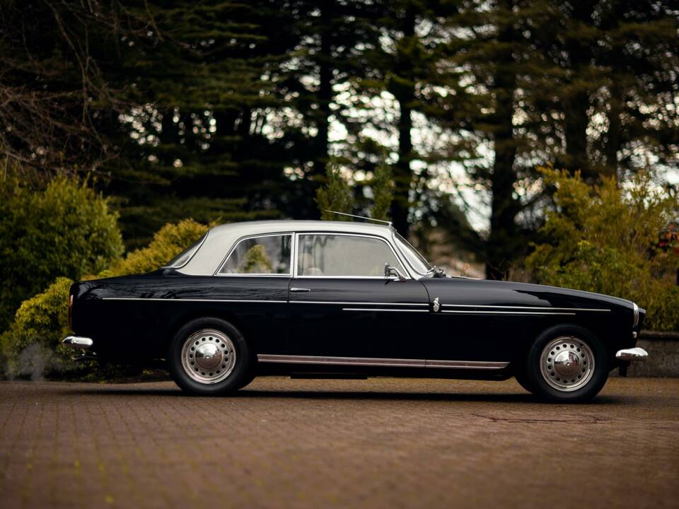 Image 24/50 of Bristol 409 (1967)