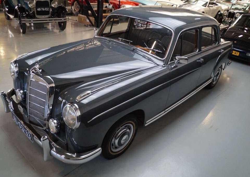 Image 44/50 of Mercedes-Benz 220 S (1959)