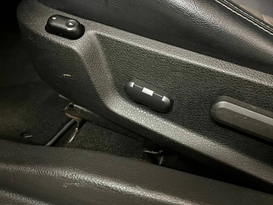 Image 43/60 of Ford Mustang GT (2005)