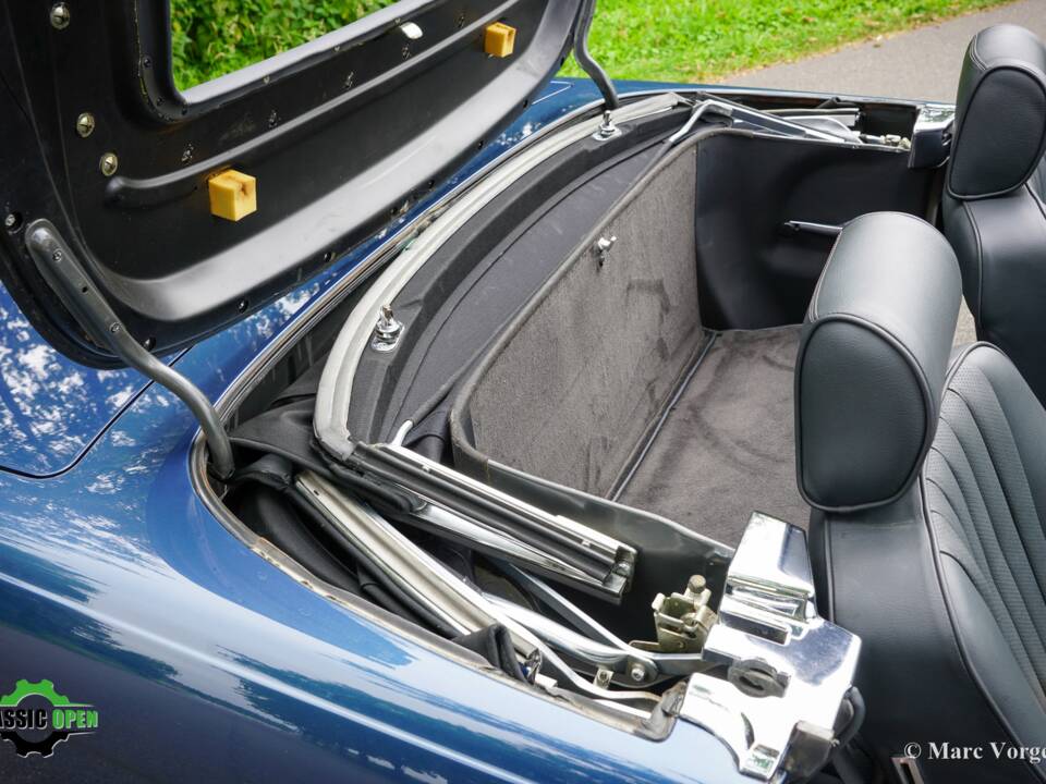 Immagine 42/60 di Mercedes-Benz 420 SL (1987)