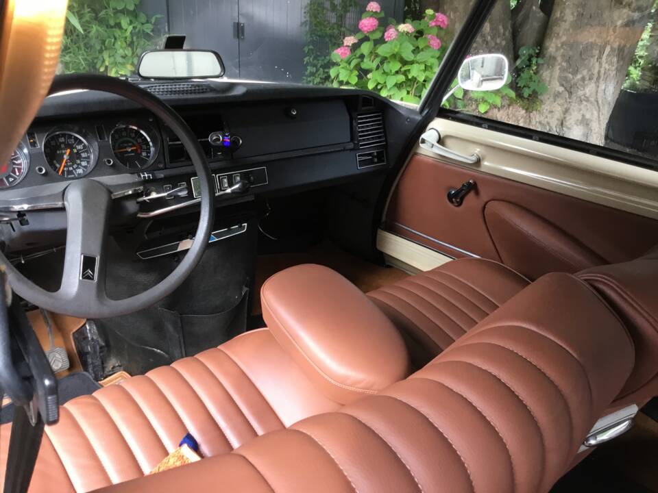 Image 72/82 de Citroën DS 20 (1974)