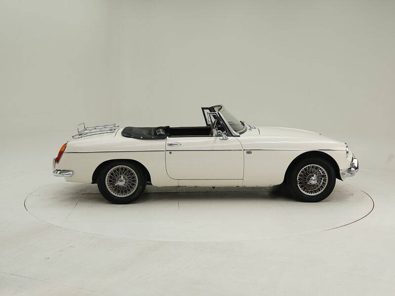 Image 9/15 of MG MGB (1964)