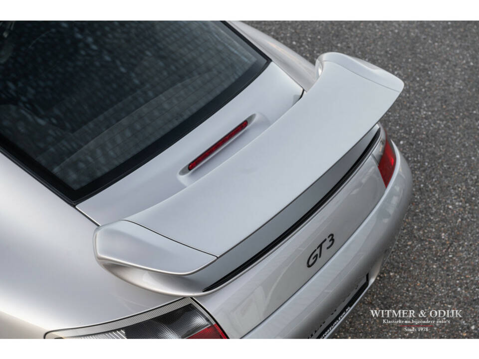 Image 22/33 of Porsche 911 GT3 (2000)