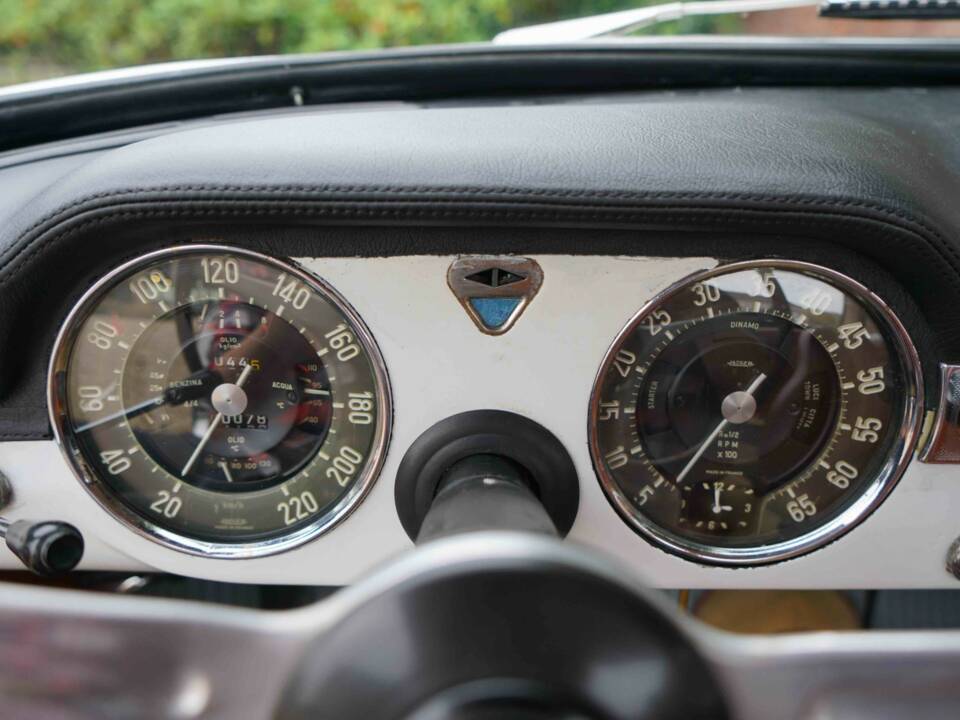 Image 36/50 of Lancia Flaminia GT 2.5 3C Touring (1964)