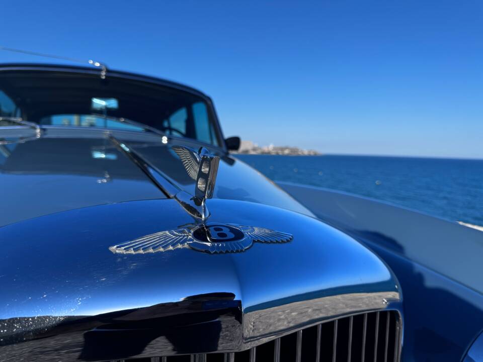 Image 18/46 of Bentley S 2 (1961)