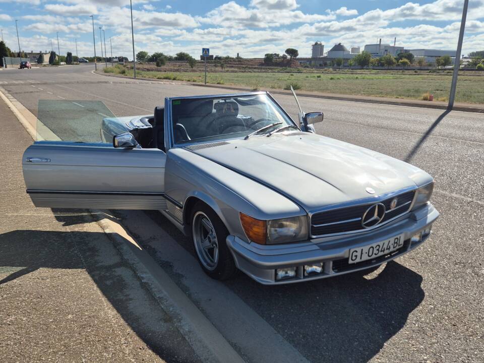 Afbeelding 10/53 van Mercedes-Benz 350 SL (1973)