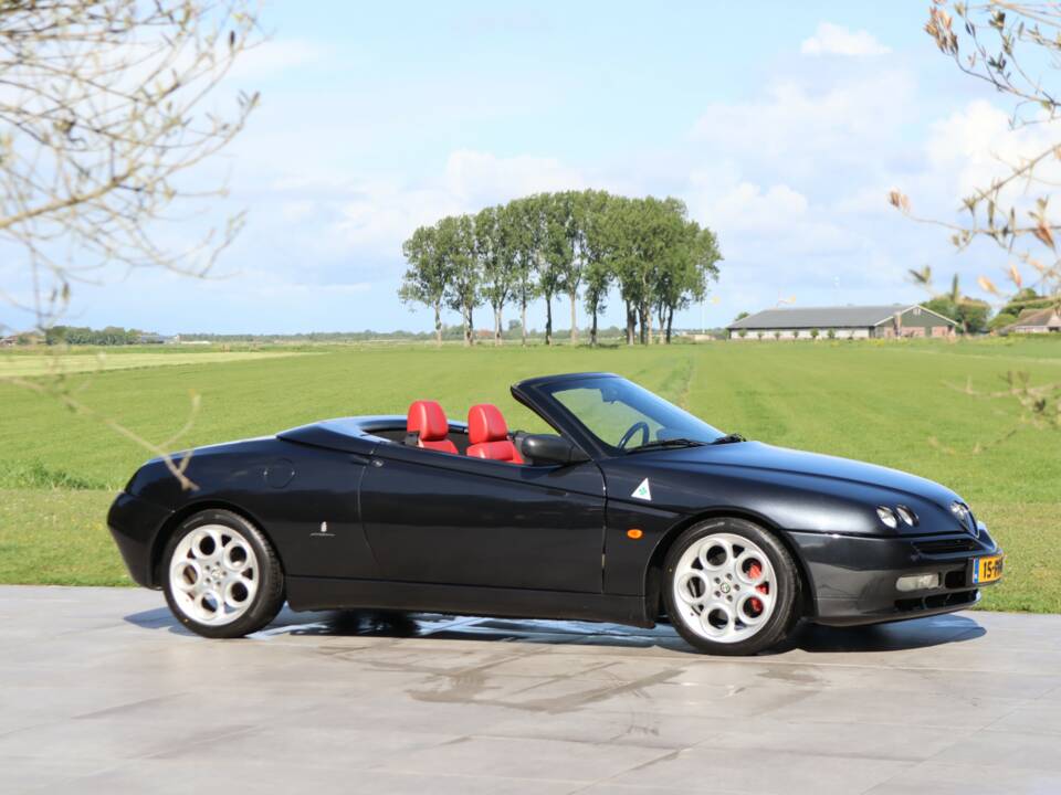 Image 42/50 of Alfa Romeo Spider 3.0 V6 24V (2001)