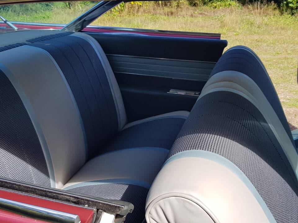 Imagen 21/30 de Oldsmobile 98 Holiday SceniCoupe (1959)