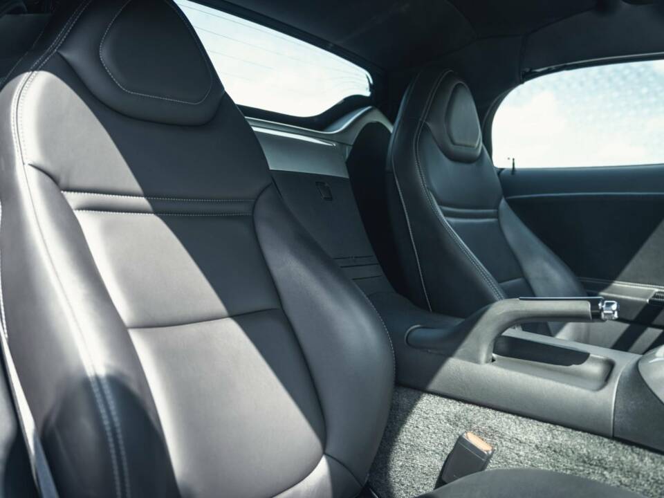 Bild 10/15 von Opel GT (2008)