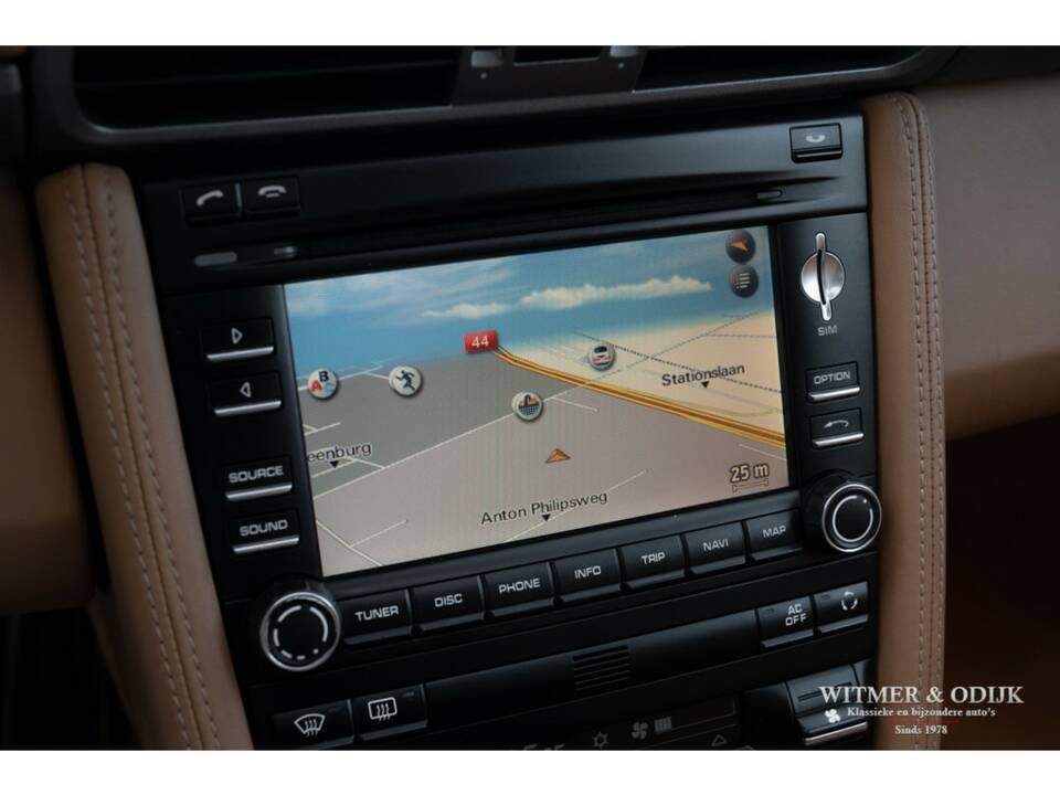 Image 12/26 of Porsche 911 Carrera (2010)