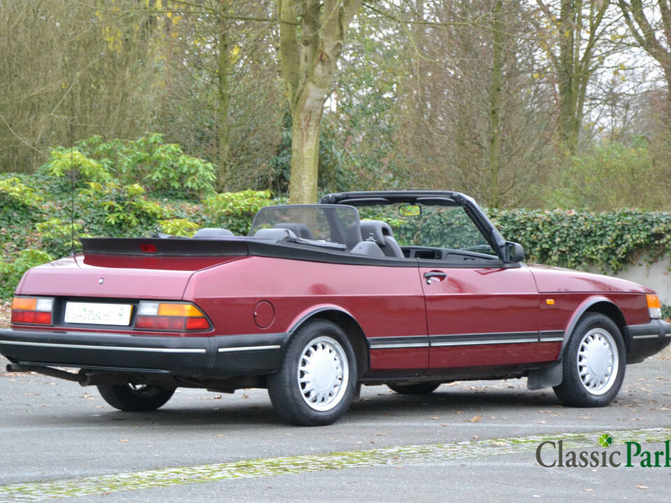 Image 4/50 de Saab 900 2.1 i 16V (1993)