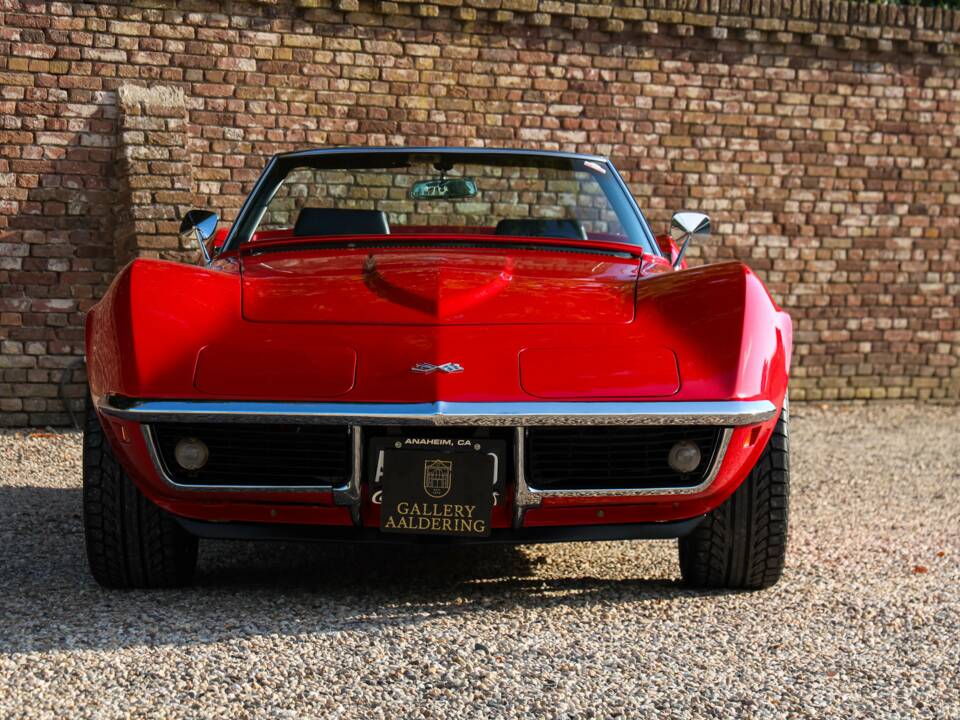 Image 17/50 of Chevrolet Corvette Stingray (1969)