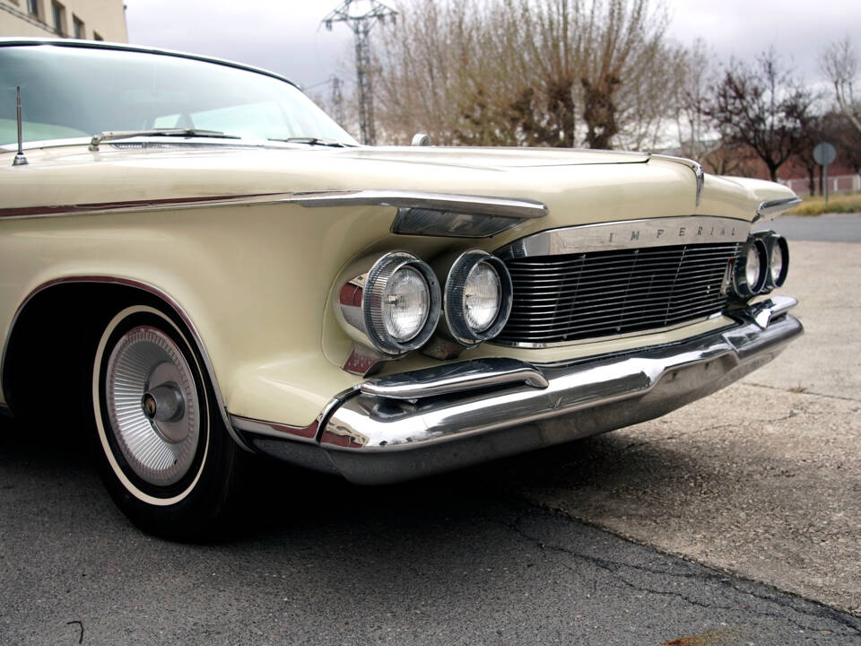 Image 3/14 de Chrysler Imperial Coupe (1961)