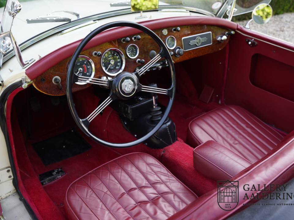 Immagine 12/50 di MG MGA 1500 (1958)