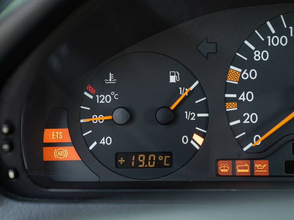 Bild 42/50 von Mercedes-Benz C 200 Kompressor (1996)