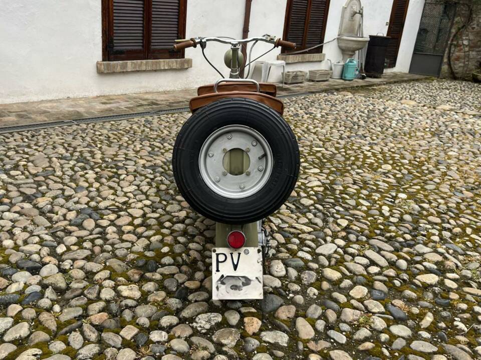 Image 4/13 de Innocenti DUMMY (1953)