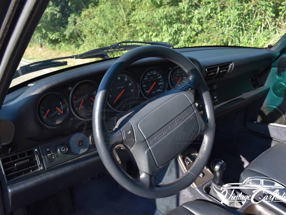Bild 31/50 von Porsche 911 Carrera 2 (1992)