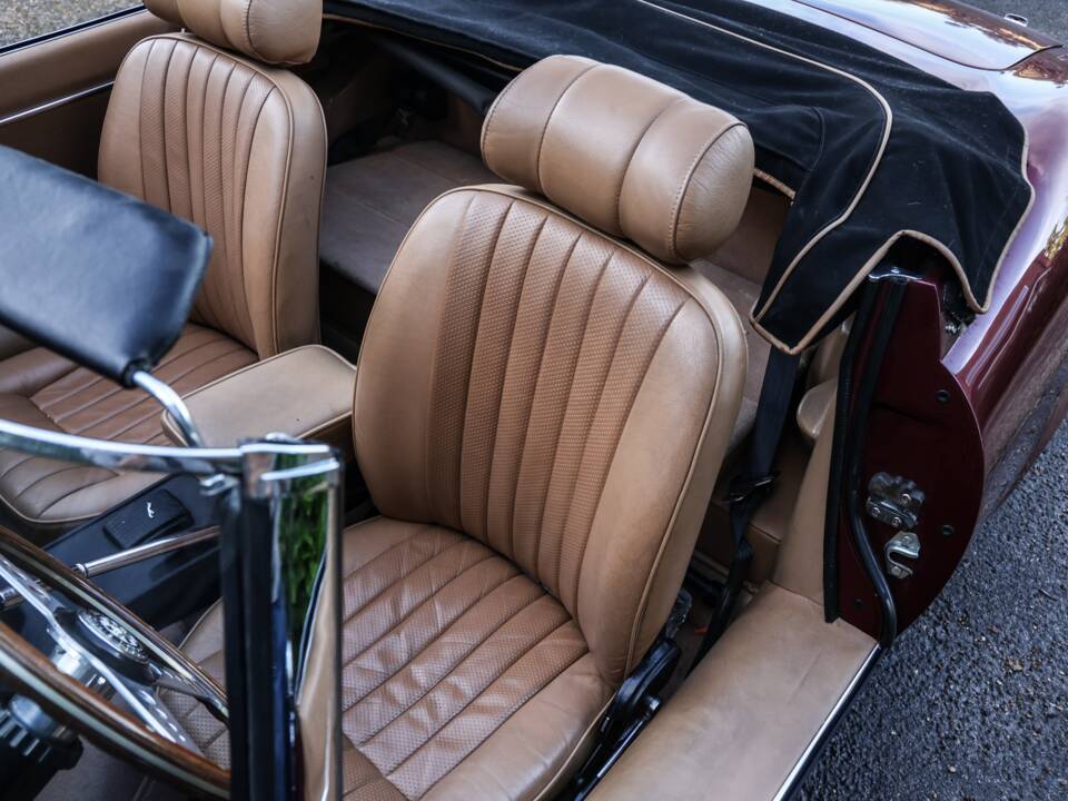 Bild 28/31 von Jaguar E-Type V12 (1974)