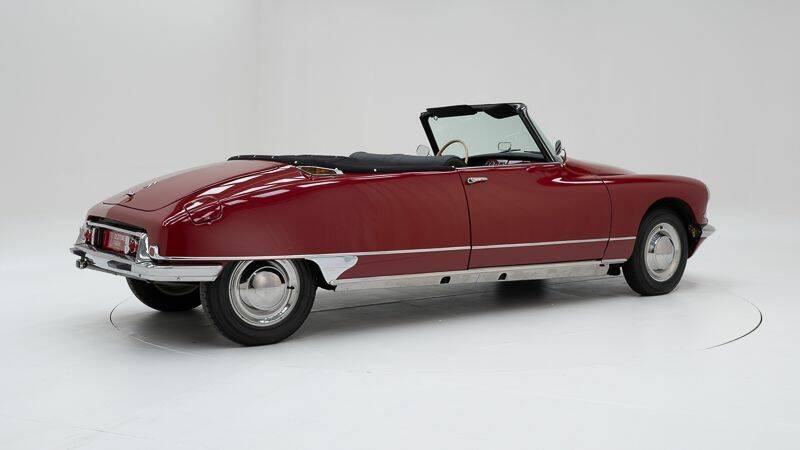 Imagen 2/15 de Citroën ID 19 Usine (1963)