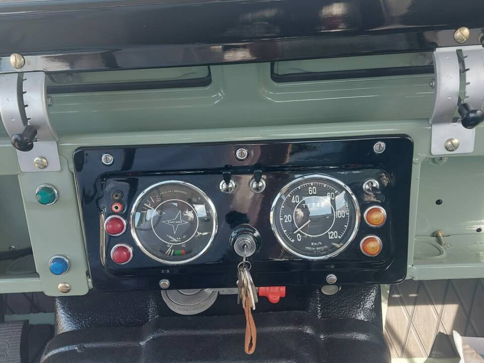 Bild 26/31 von Land Rover 109 (1974)