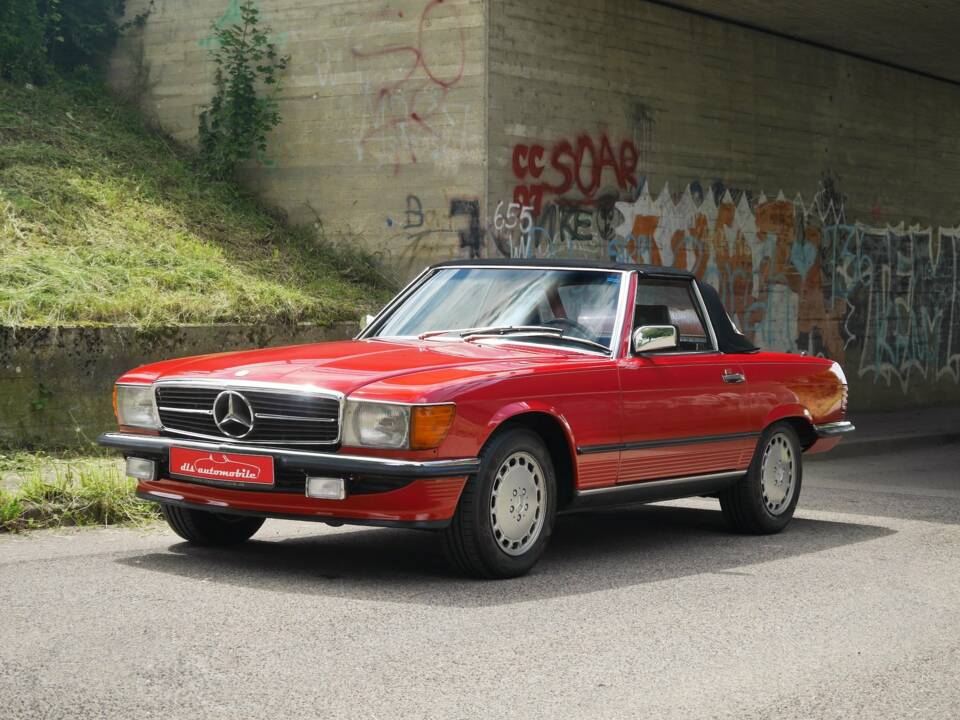 Image 7/27 of Mercedes-Benz 560 SL (1986)