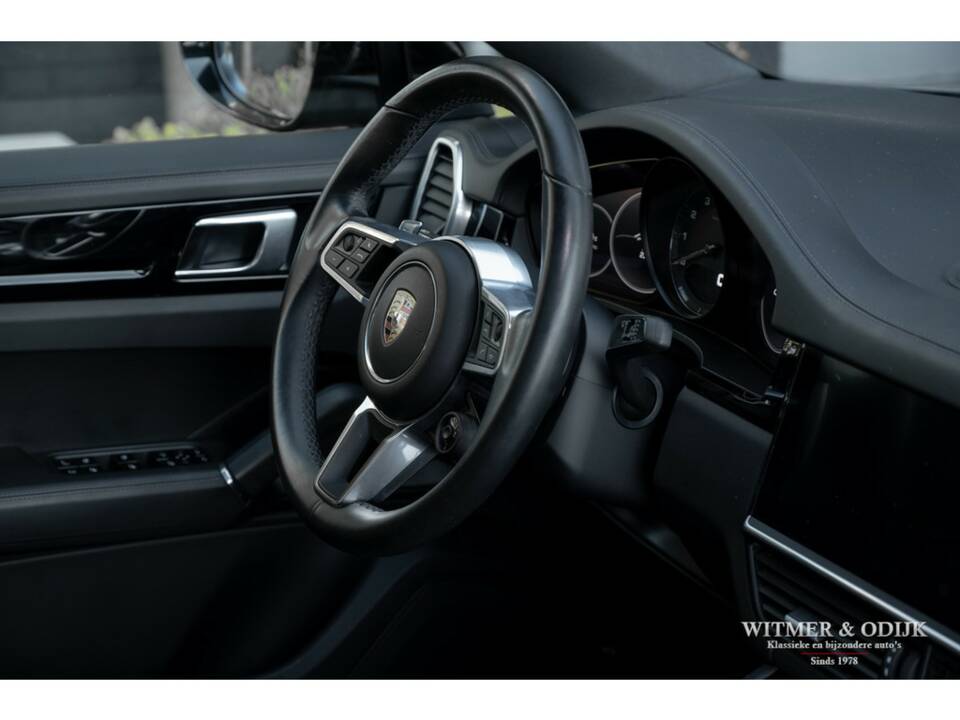 Image 10/32 of Porsche Cayenne Coupé E-Hybrid (2020)