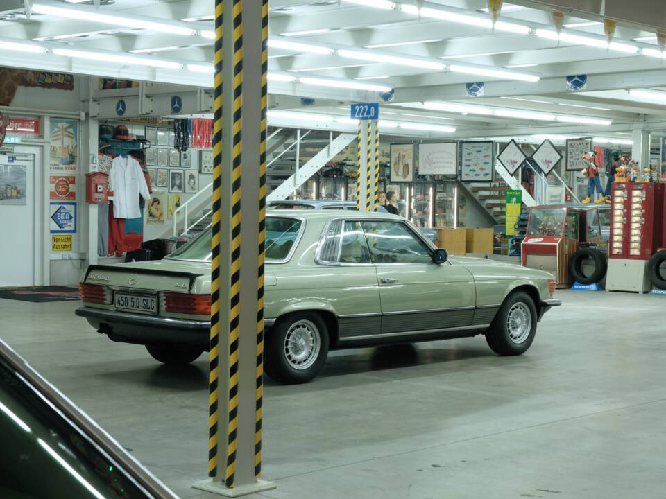 Image 45/50 de Mercedes-Benz 450 SLC 5,0 (1978)