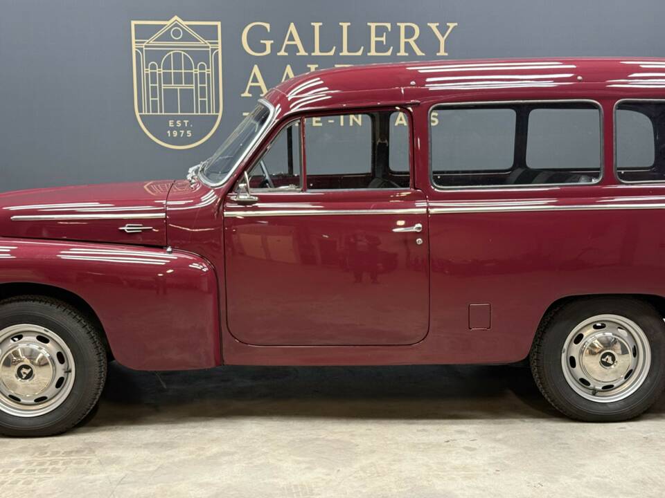 Image 11/50 of Volvo P 210 Duett (1962)