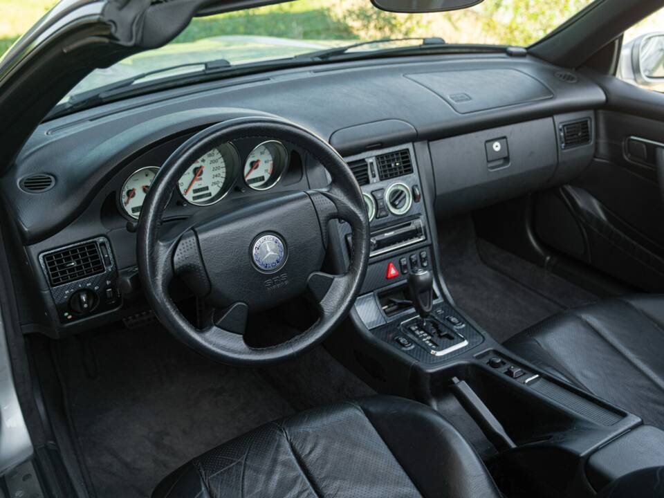 Afbeelding 38/50 van Mercedes-Benz SLK 200 (1997)
