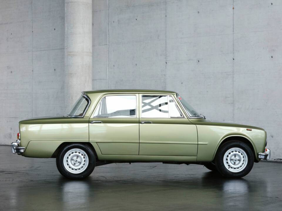 Imagen 7/49 de Alfa Romeo Giulia Super 1.3 (1973)
