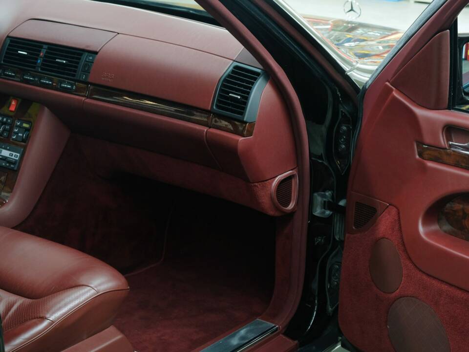 Bild 28/50 von Mercedes-Benz 500 SEL (1992)