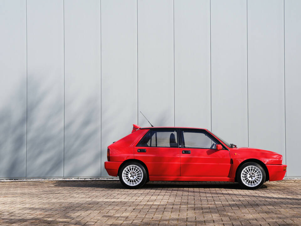 Afbeelding 2/58 van Lancia Delta HF Integrale Evoluzione I (1991)