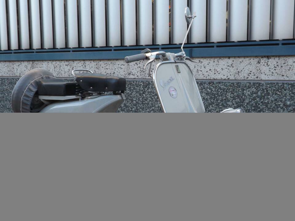 Immagine 2/12 di Piaggio Vespa 125 (1955)